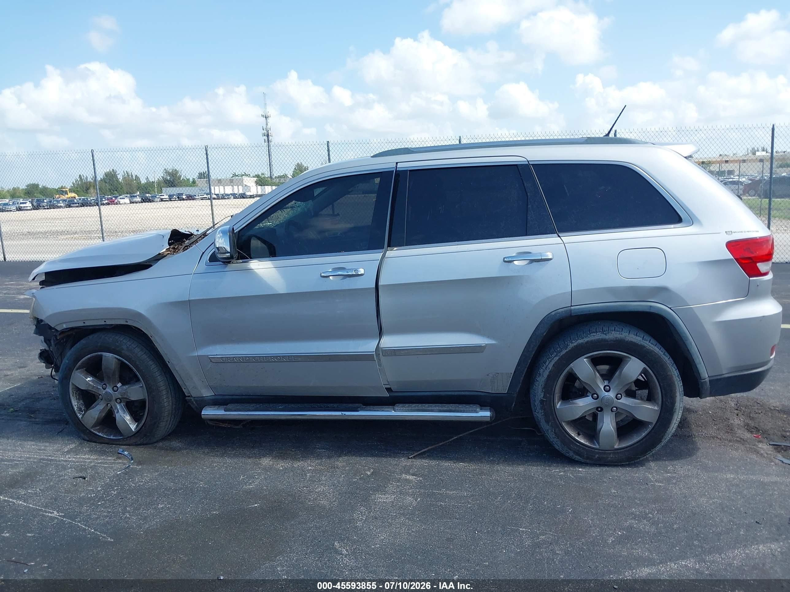 2012 Jeep Grand Cherokee Overland Silver vin: 1C4RJECT2CC281857