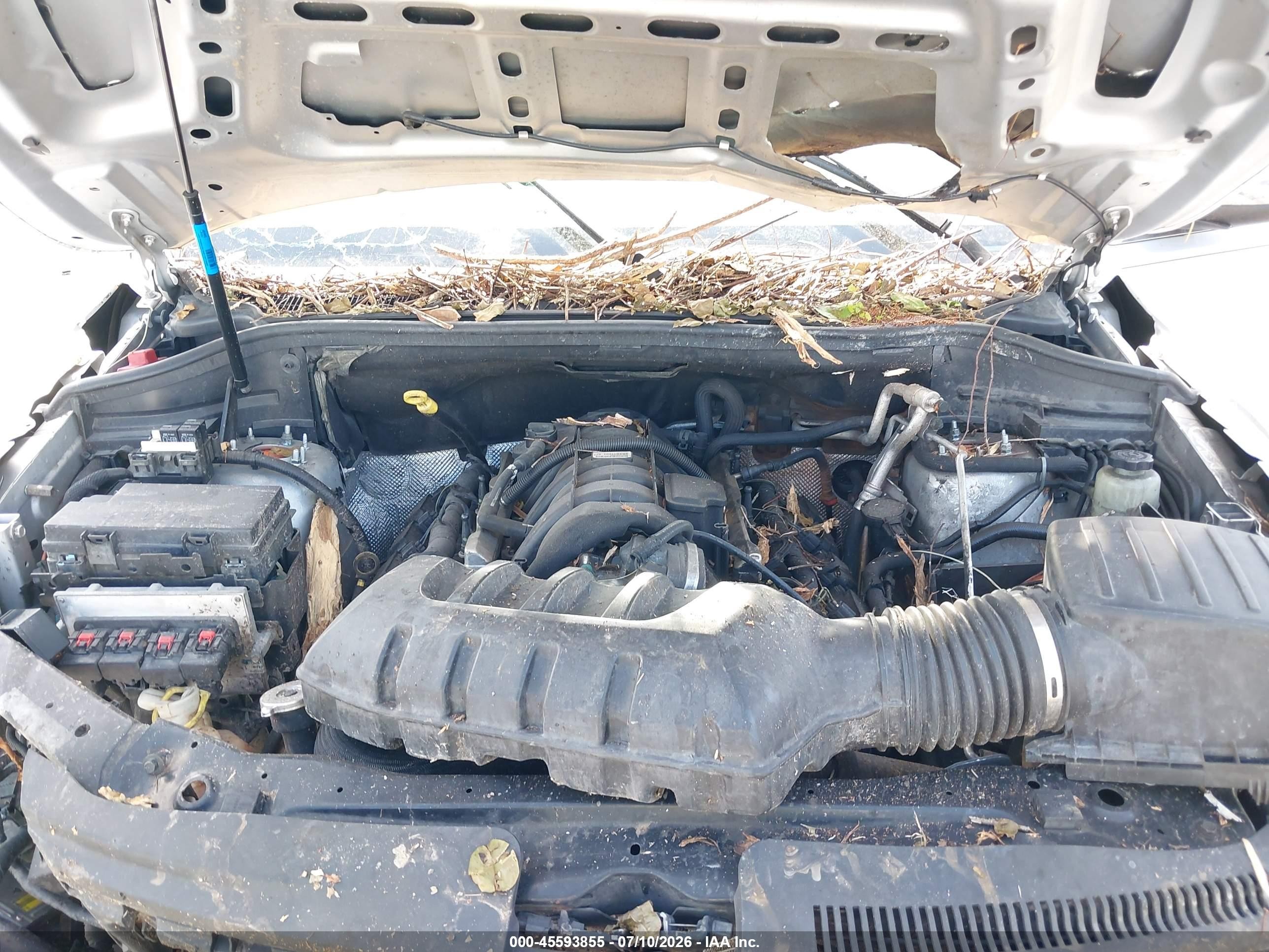 2012 Jeep Grand Cherokee Overland Silver vin: 1C4RJECT2CC281857