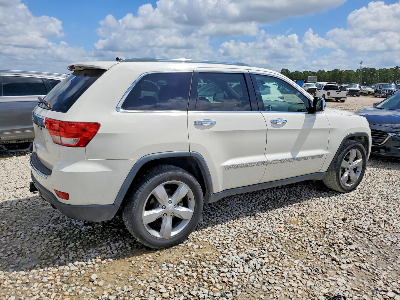 2012 Jeep Grand Cherokee Overland White vin: 1C4RJECT4CC362813