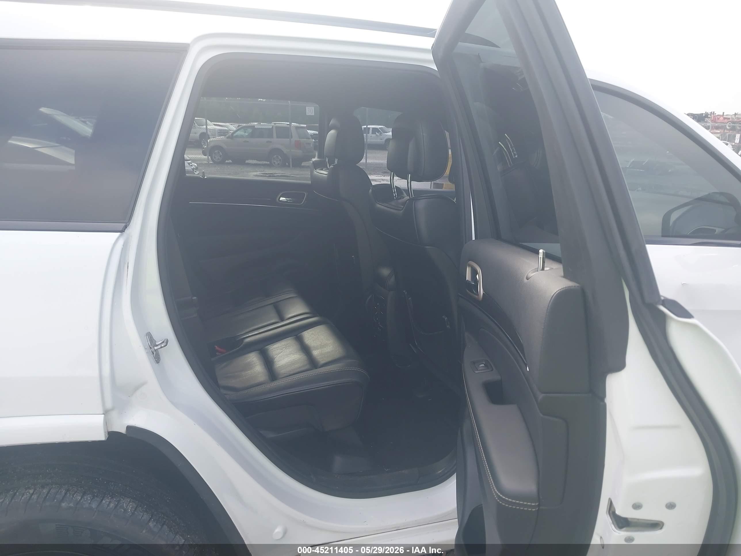2014 Jeep Grand Cherokee Overland White vin: 1C4RJECT7EC366597
