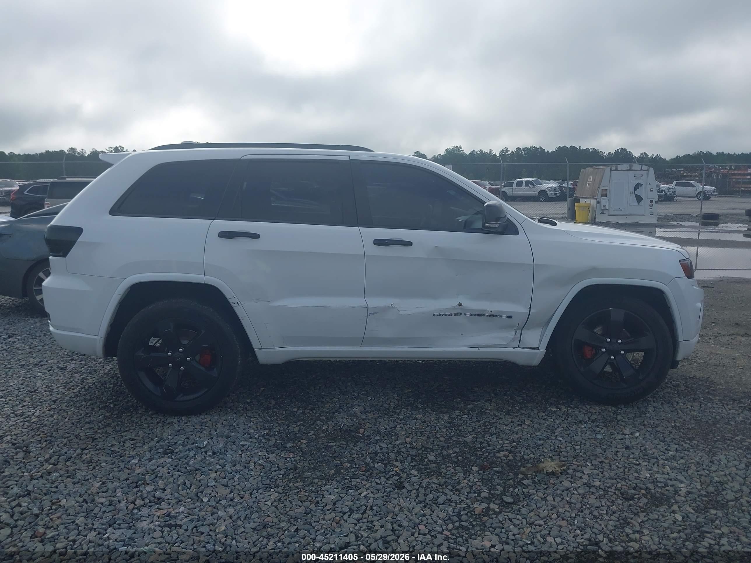 2014 Jeep Grand Cherokee Overland White vin: 1C4RJECT7EC366597