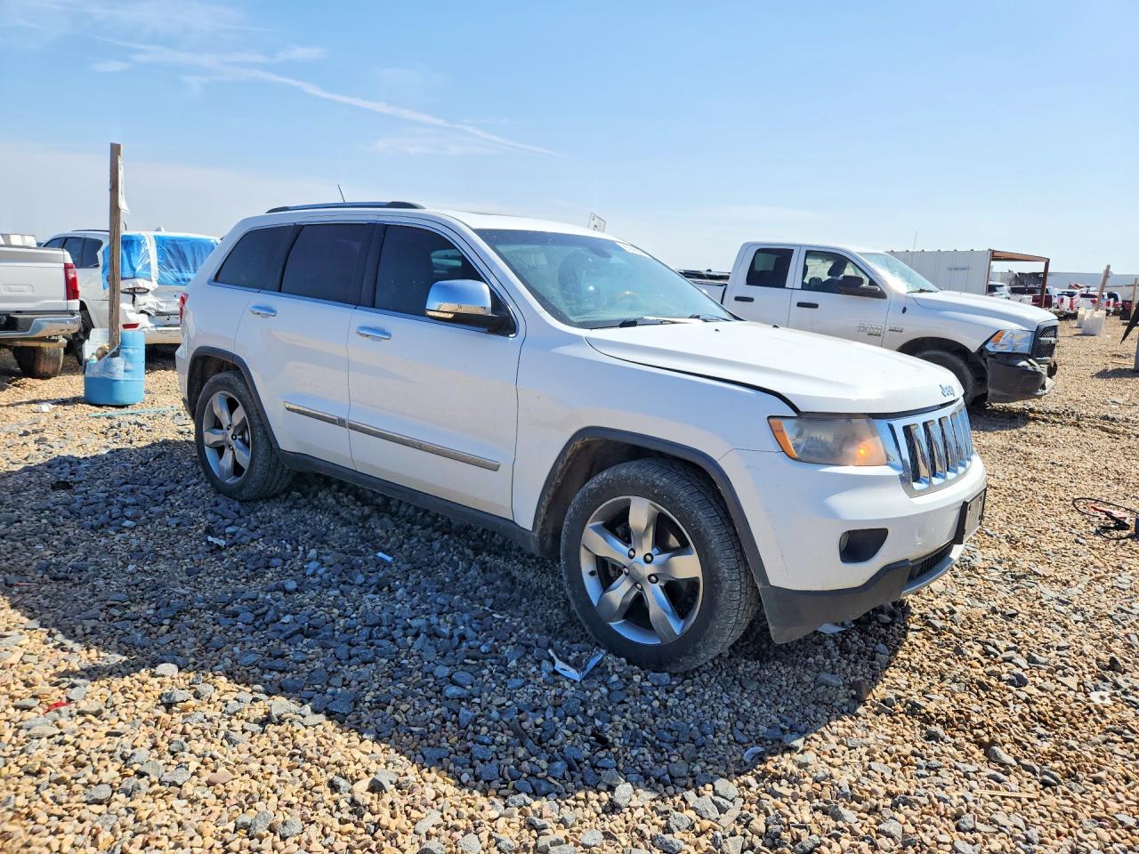 2013 Jeep Grand Cherokee Overland White vin: 1C4RJECT8DC647211