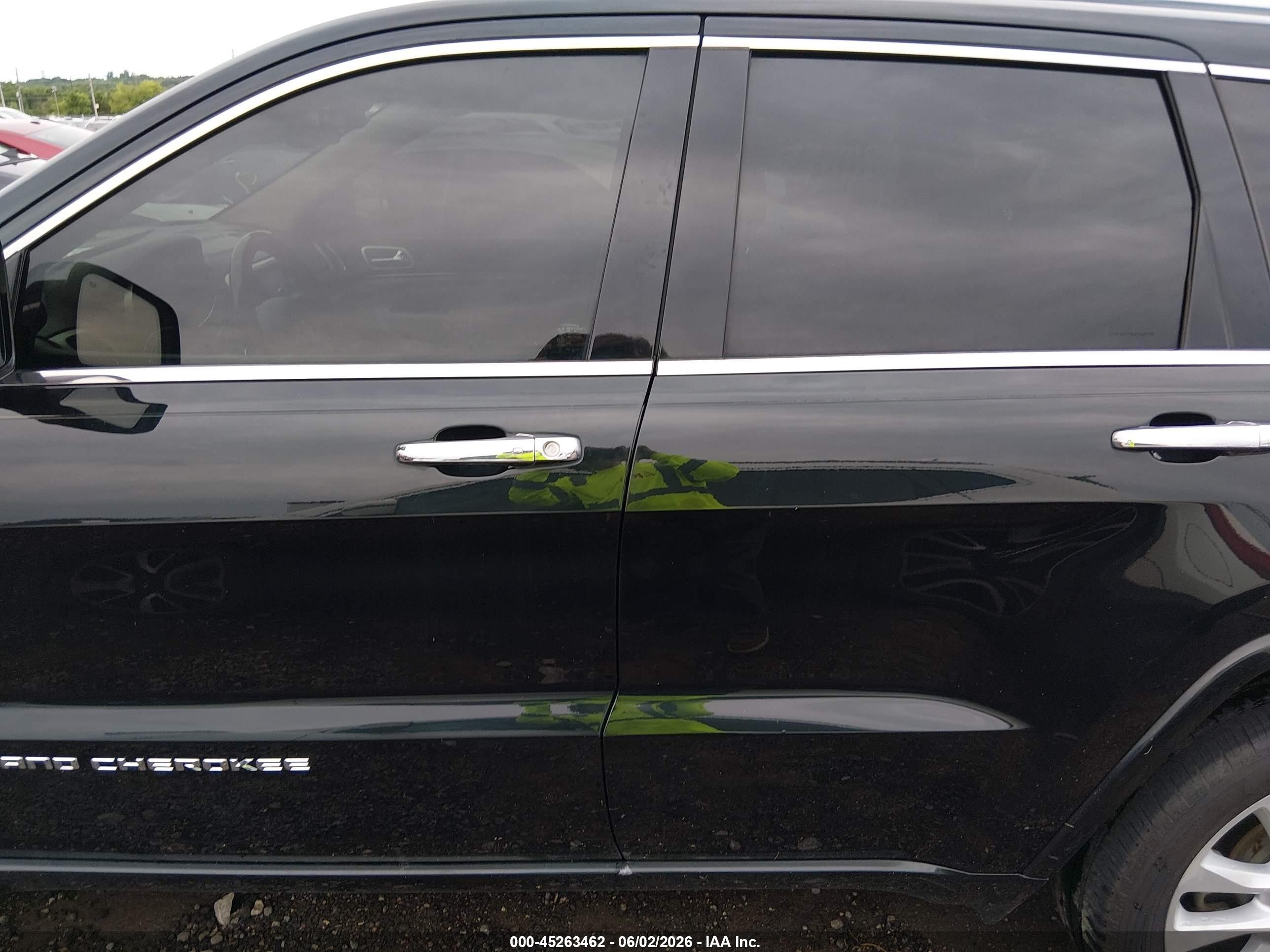 2014 Jeep Grand Cherokee Overland Black vin: 1C4RJECT9EC160424