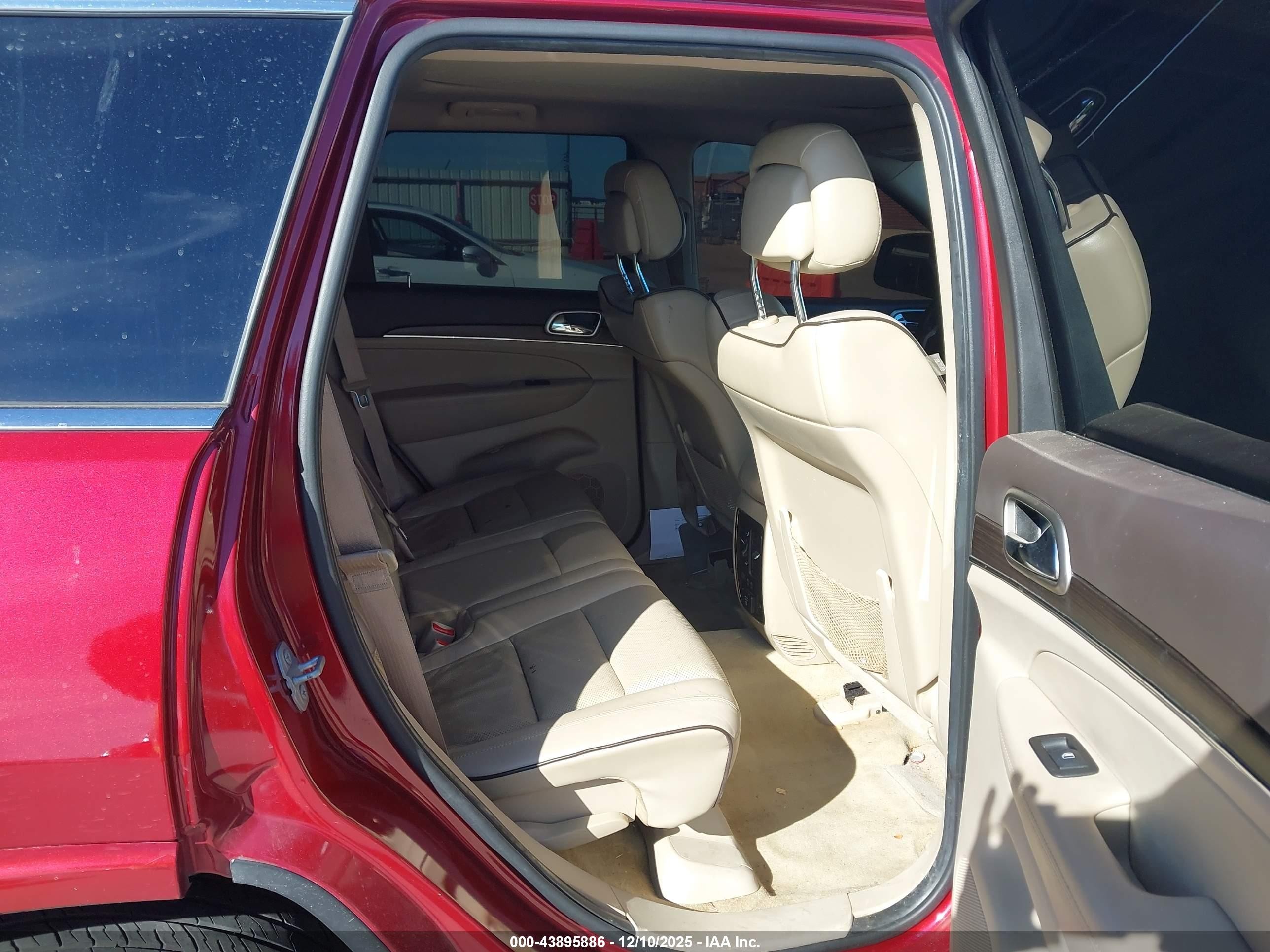 2014 Jeep Grand Cherokee Overland Red vin: 1C4RJECTXEC574005