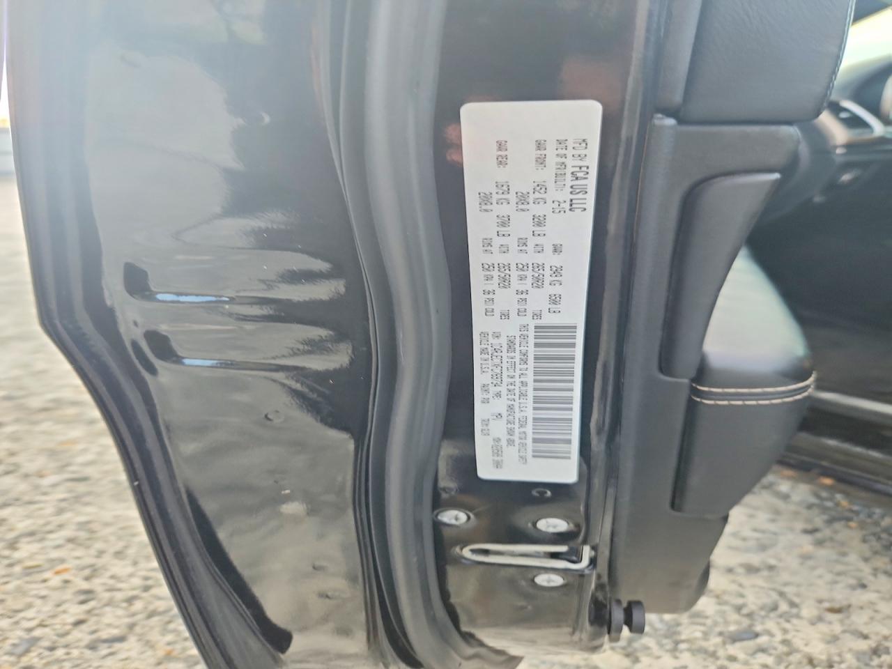 2015 Jeep Grand Cherokee Overland Black vin: 1C4RJECTXFC769734