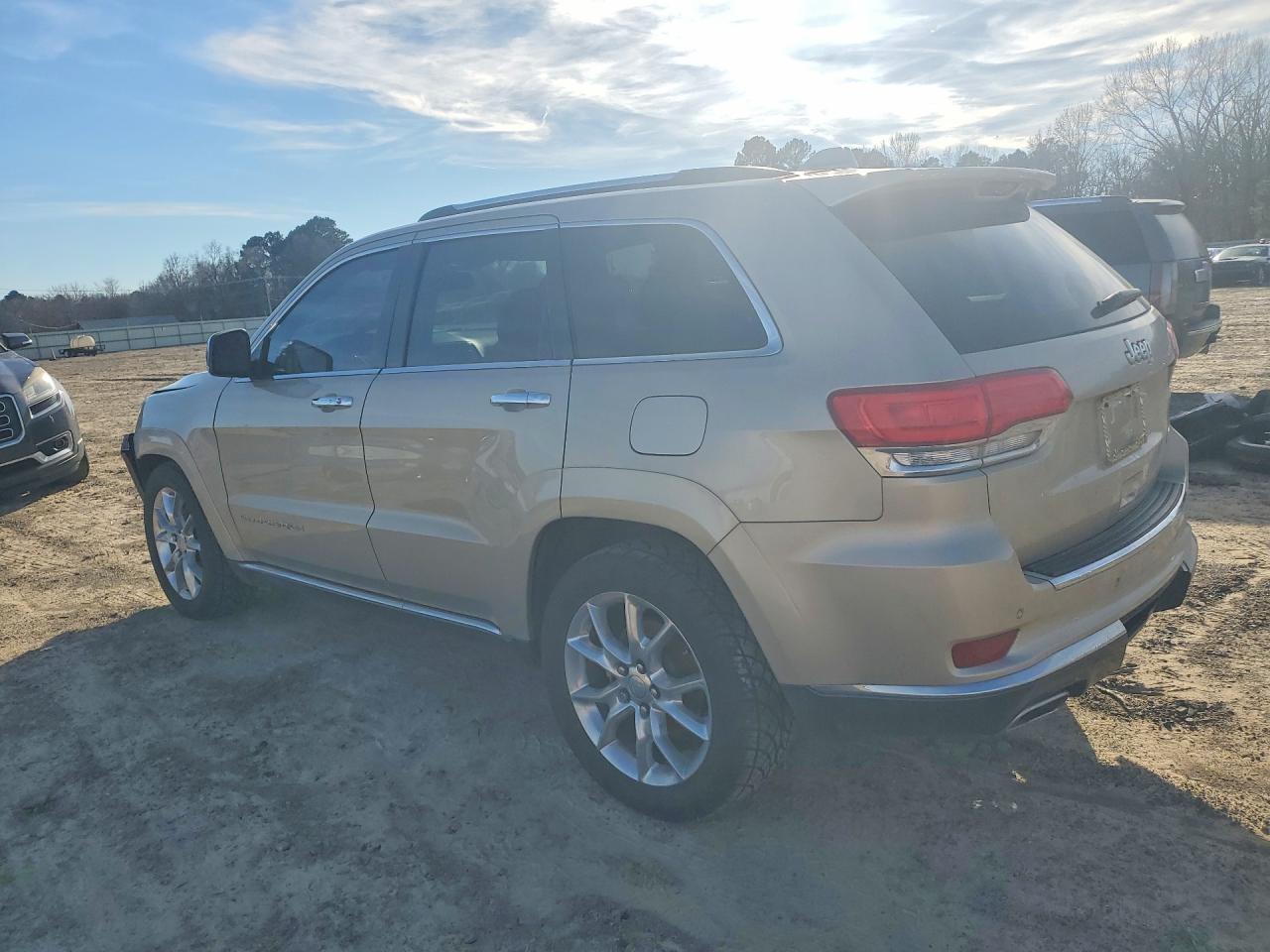 2014 Jeep Grand Cherokee Beige vin: 1C4RJEJG7EC191290