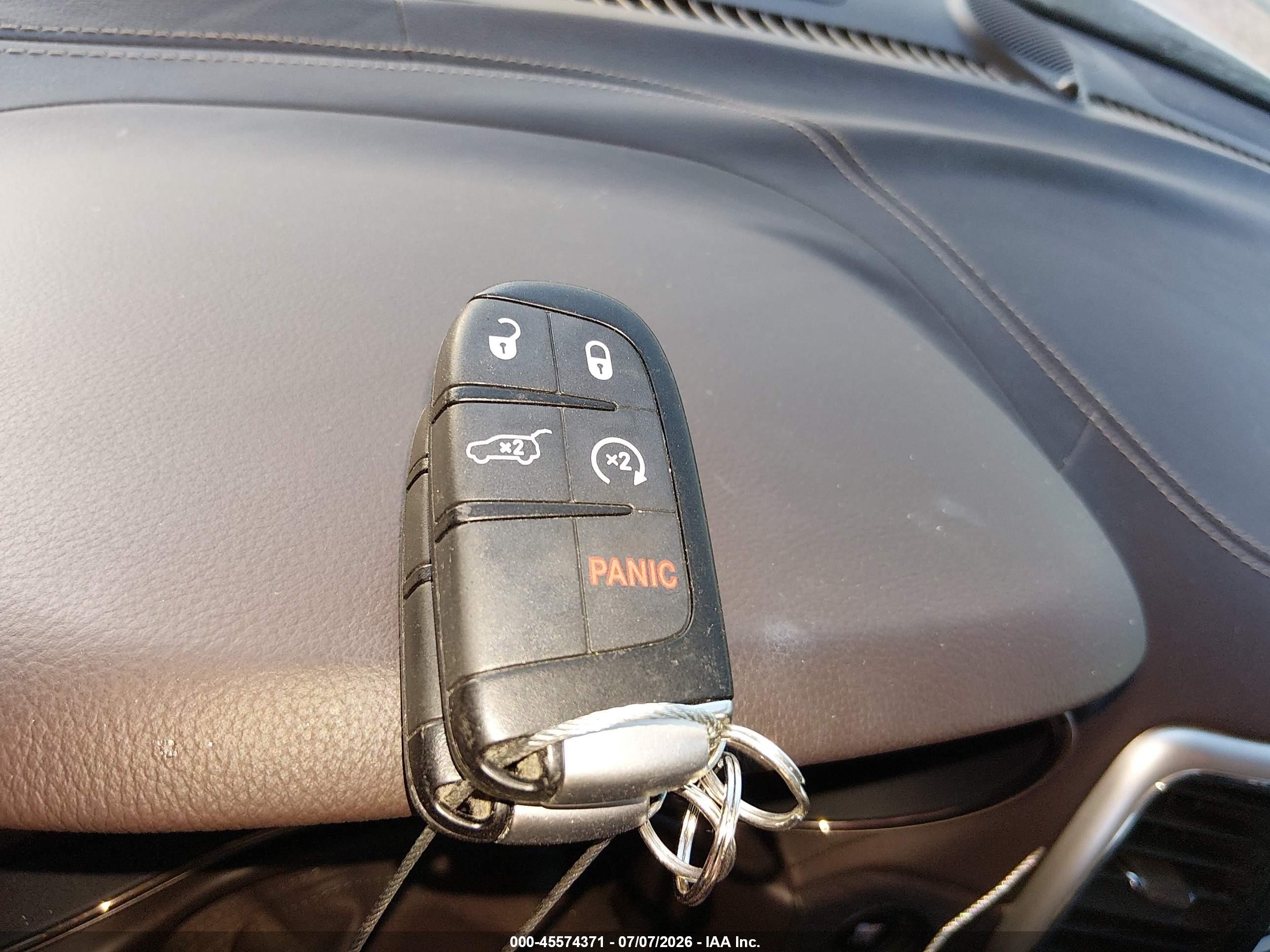 2014 Jeep Grand Cherokee Summit Gold vin: 1C4RJEJG8EC311100
