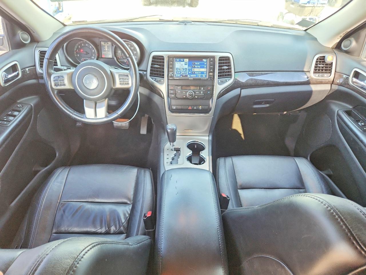 2012 Jeep Grand Cherokee Laredo Silver vin: 1C4RJFAG0CC149823