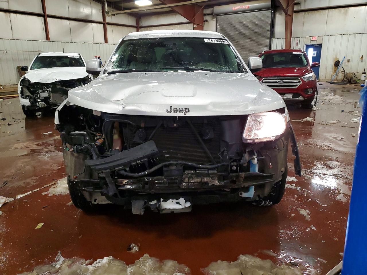 2012 Jeep Grand Cherokee Laredo Серебряный vin: 1C4RJFAG0CC280427