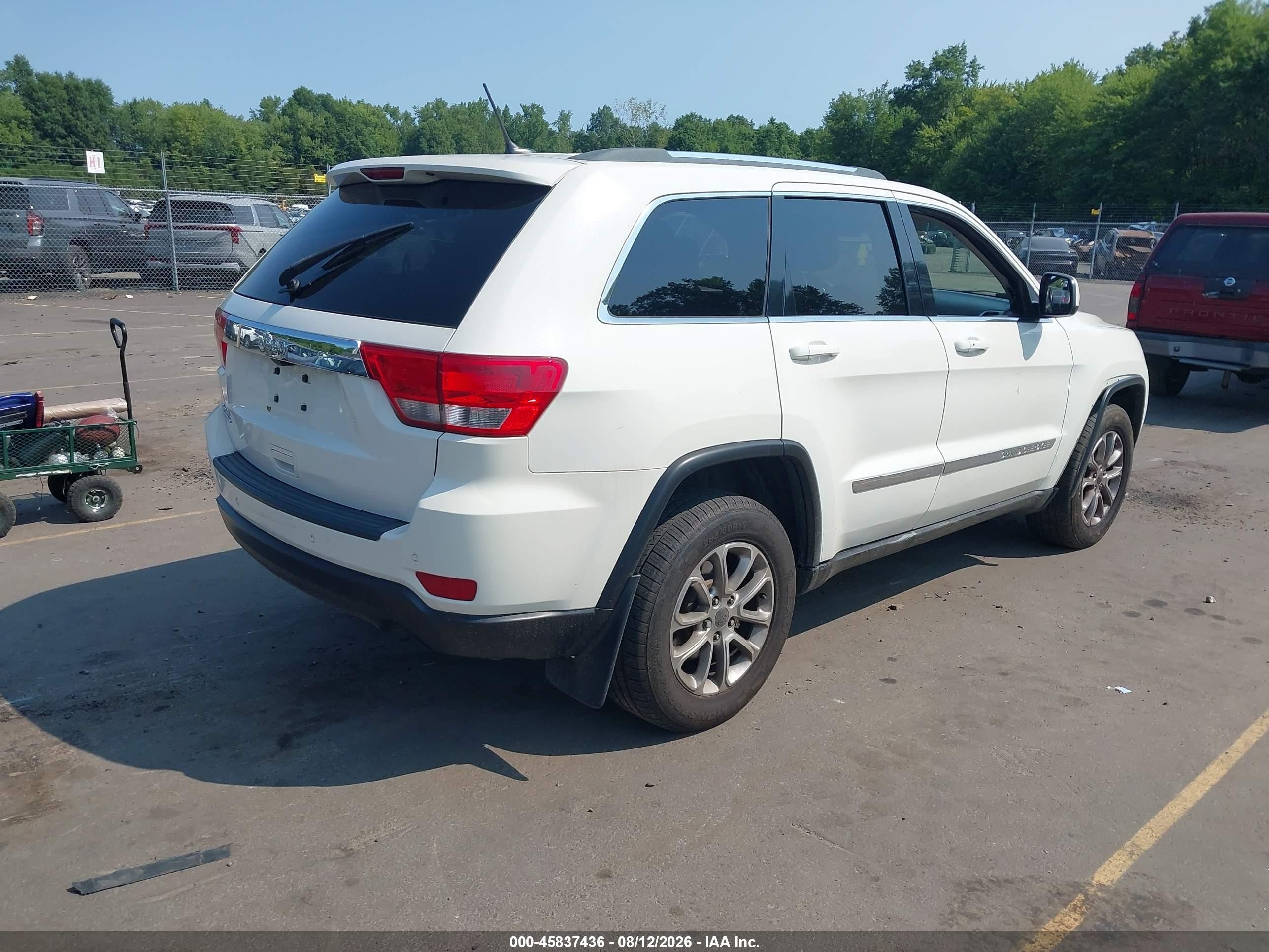 2012 Jeep Grand Cherokee Laredo Белый vin: 1C4RJFAG0CC297180