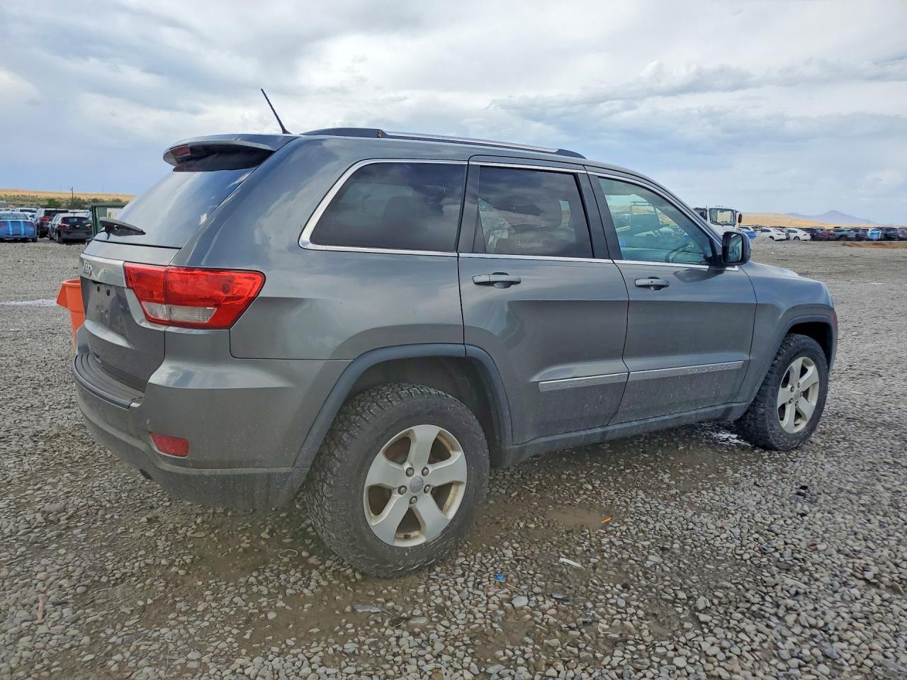 2012 Jeep Grand Cherokee Laredo Gray vin: 1C4RJFAG0CC316164