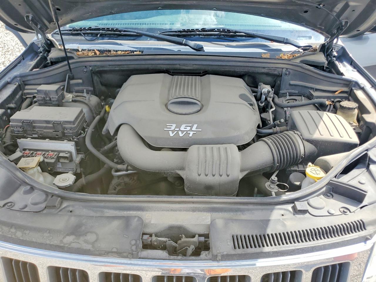 2012 Jeep Grand Cherokee Laredo Gray vin: 1C4RJFAG0CC316164