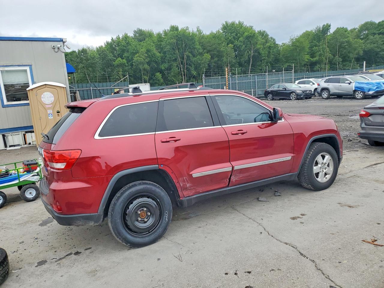 2012 Jeep Grand Cherokee Laredo Burgundy vin: 1C4RJFAG0CC347351