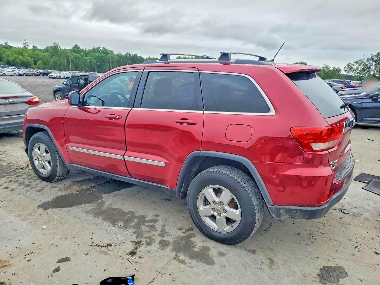 2012 Jeep Grand Cherokee Laredo Burgundy vin: 1C4RJFAG0CC347351