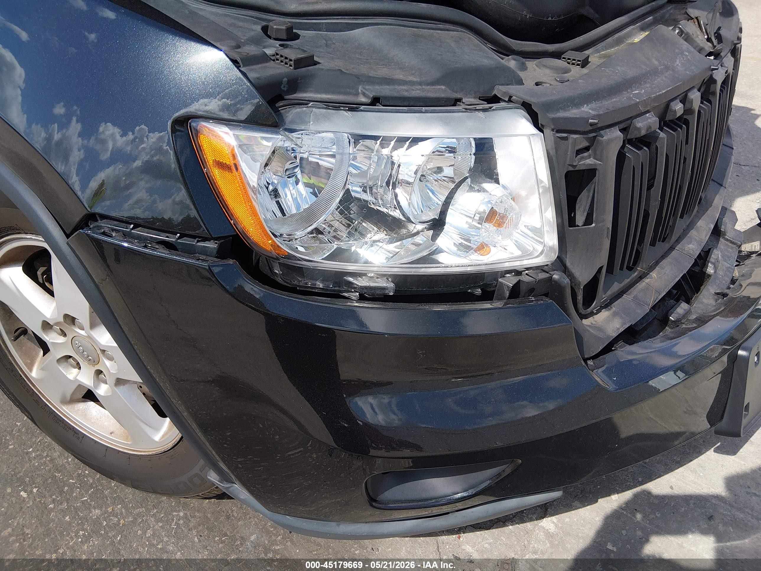 2012 Jeep Grand Cherokee Laredo Black vin: 1C4RJFAG0CC350007