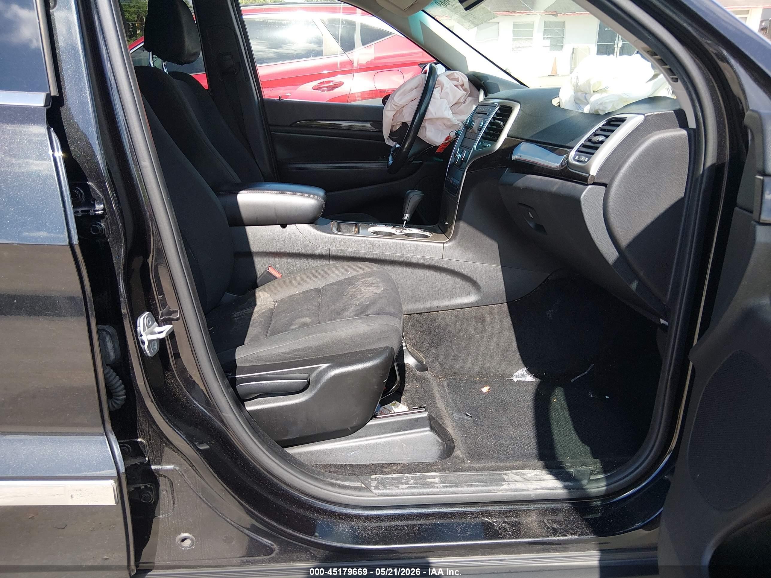 2012 Jeep Grand Cherokee Laredo Black vin: 1C4RJFAG0CC350007