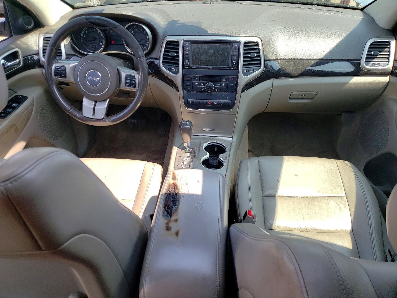 2013 Jeep Grand Cherokee Laredo Gray vin: 1C4RJFAG0DC537622