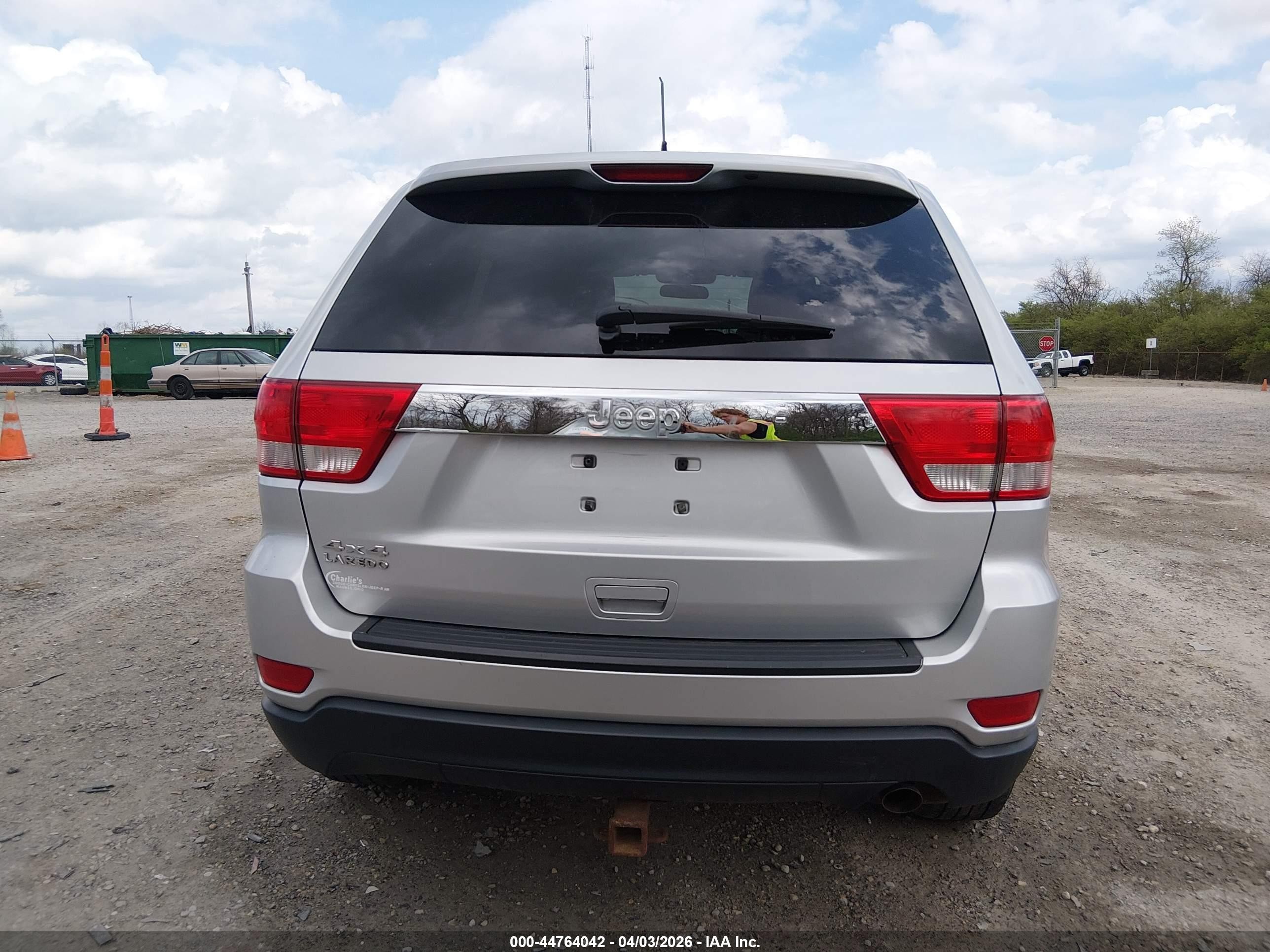 2013 Jeep Grand Cherokee Laredo Silver vin: 1C4RJFAG0DC552959