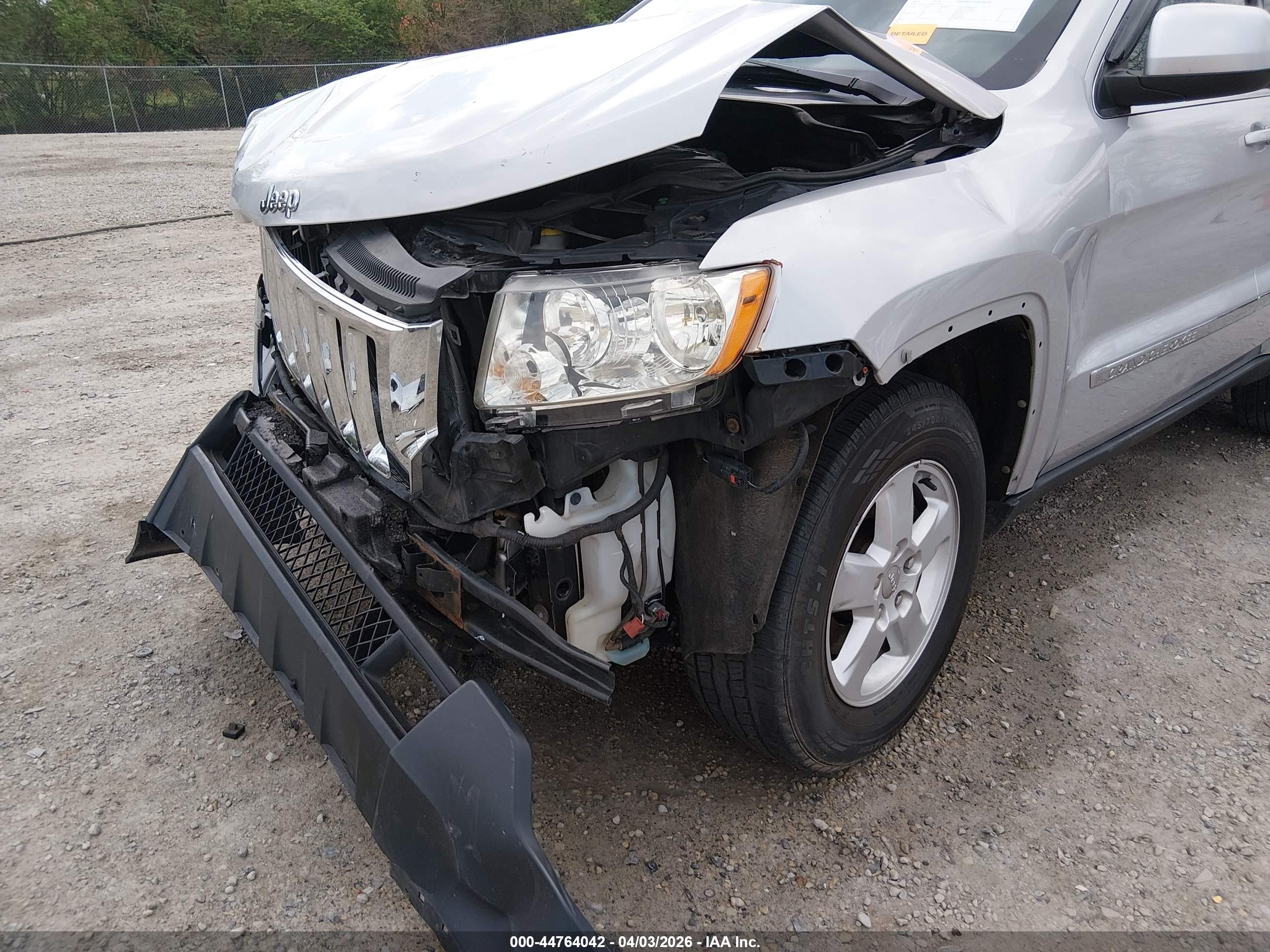 2013 Jeep Grand Cherokee Laredo Silver vin: 1C4RJFAG0DC552959