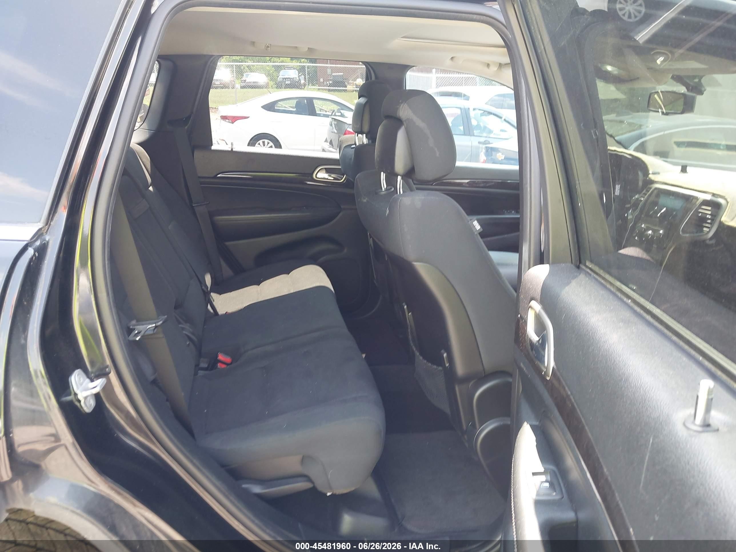 2013 Jeep Grand Cherokee Laredo Черный vin: 1C4RJFAG0DC560947