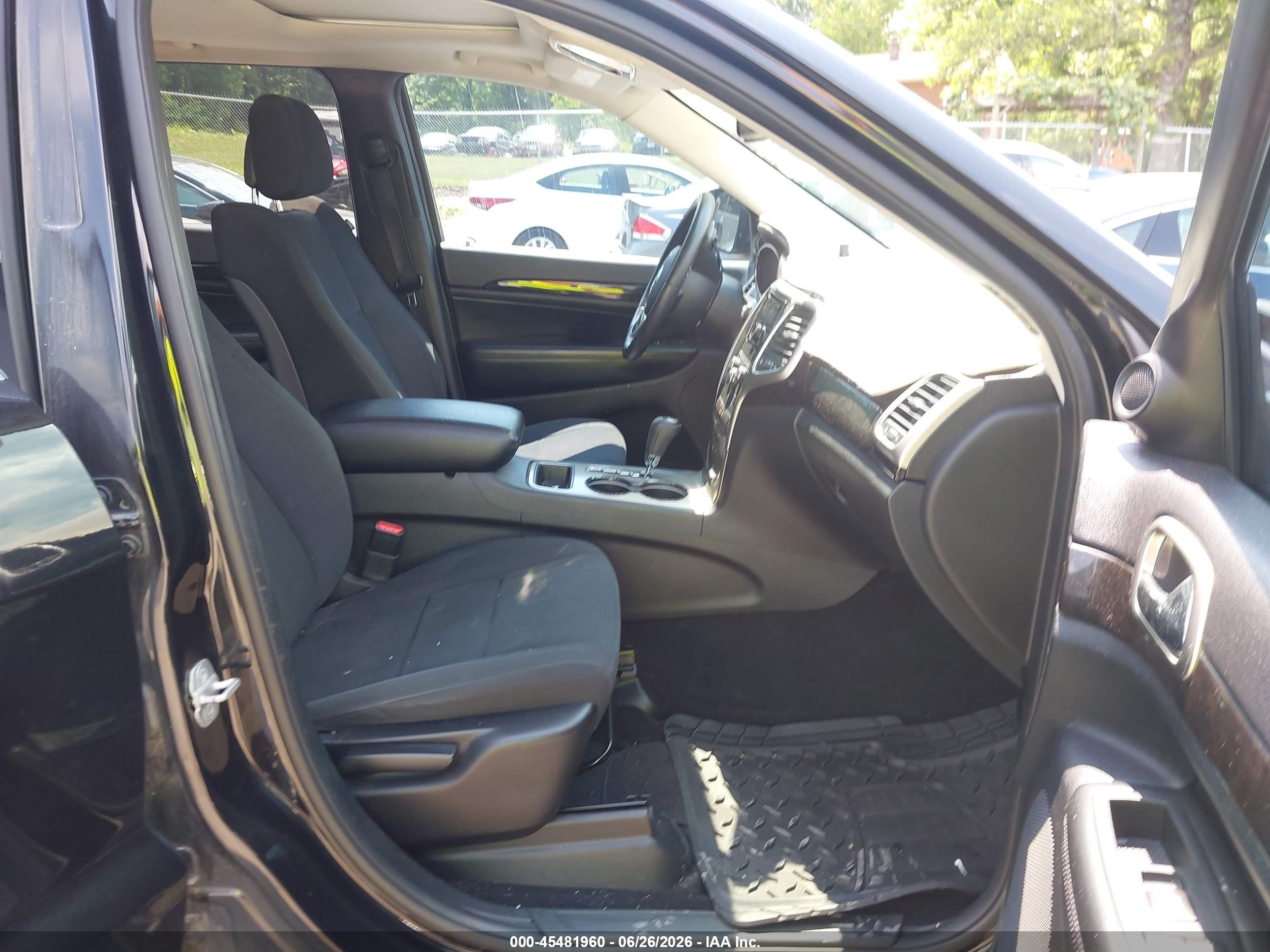 2013 Jeep Grand Cherokee Laredo Черный vin: 1C4RJFAG0DC560947