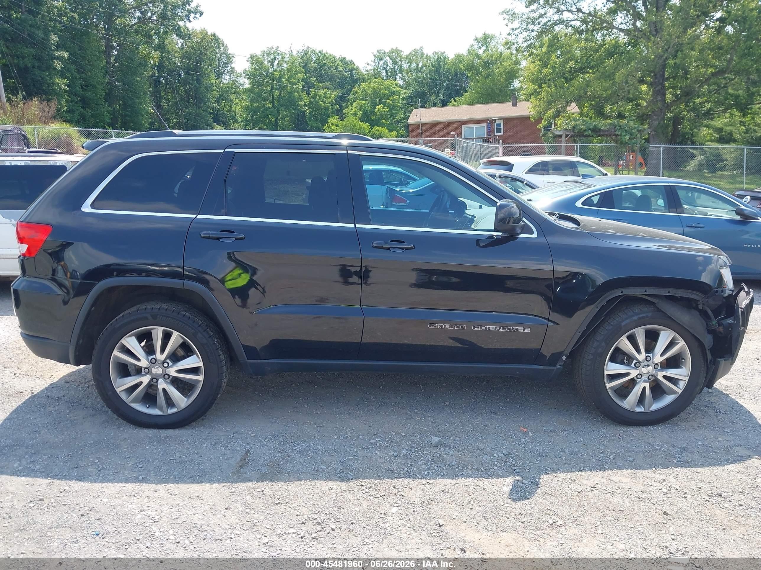 2013 Jeep Grand Cherokee Laredo Черный vin: 1C4RJFAG0DC560947