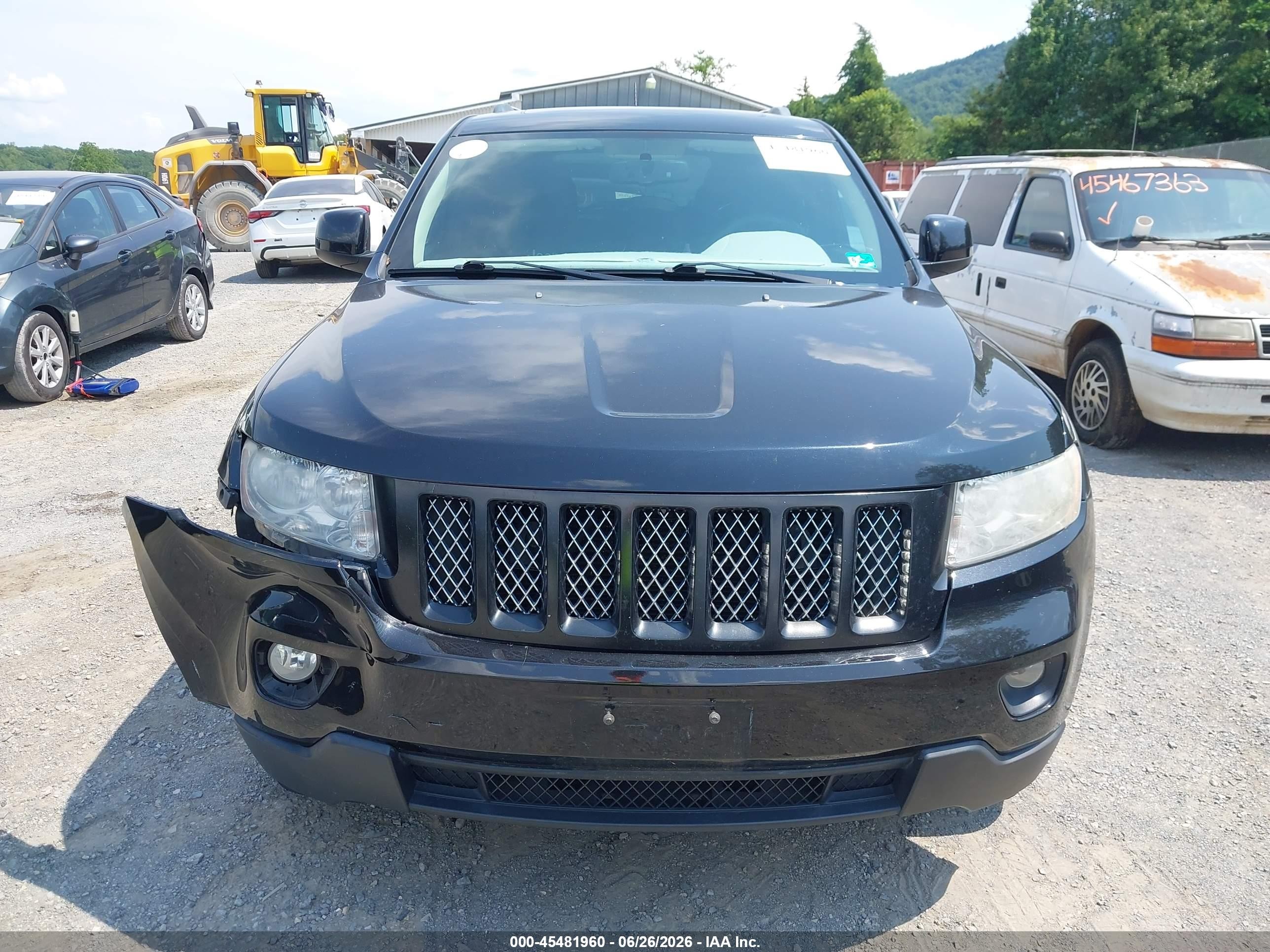 2013 Jeep Grand Cherokee Laredo Черный vin: 1C4RJFAG0DC560947