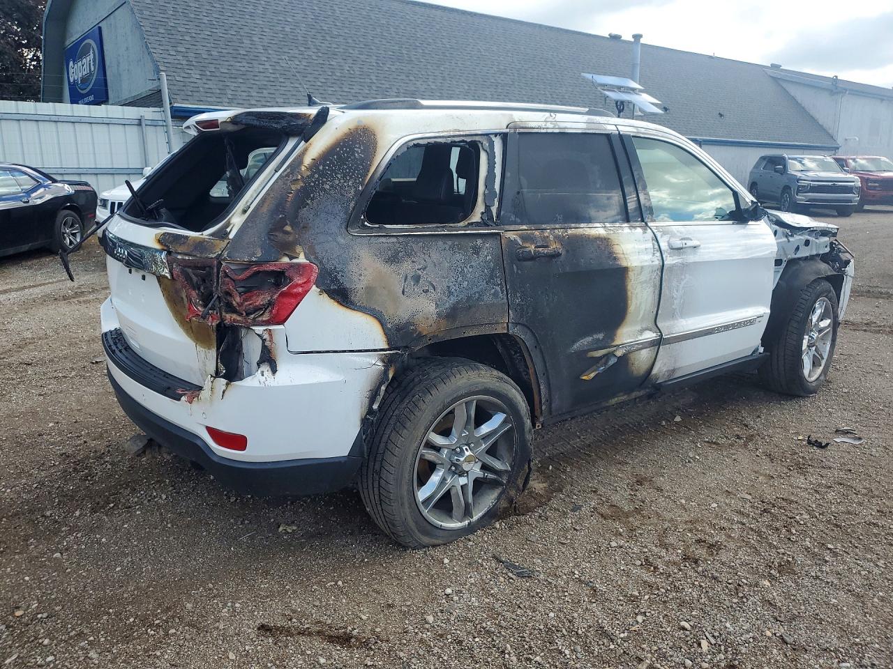 2013 Jeep Grand Cherokee Laredo White vin: 1C4RJFAG0DC587453