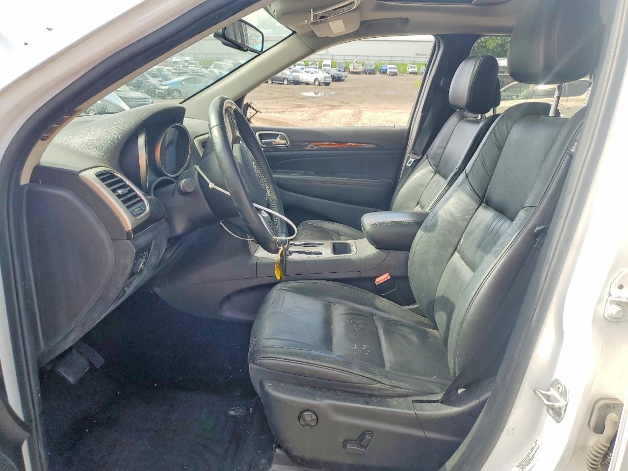 2013 Jeep Grand Cherokee Laredo White vin: 1C4RJFAG0DC587453