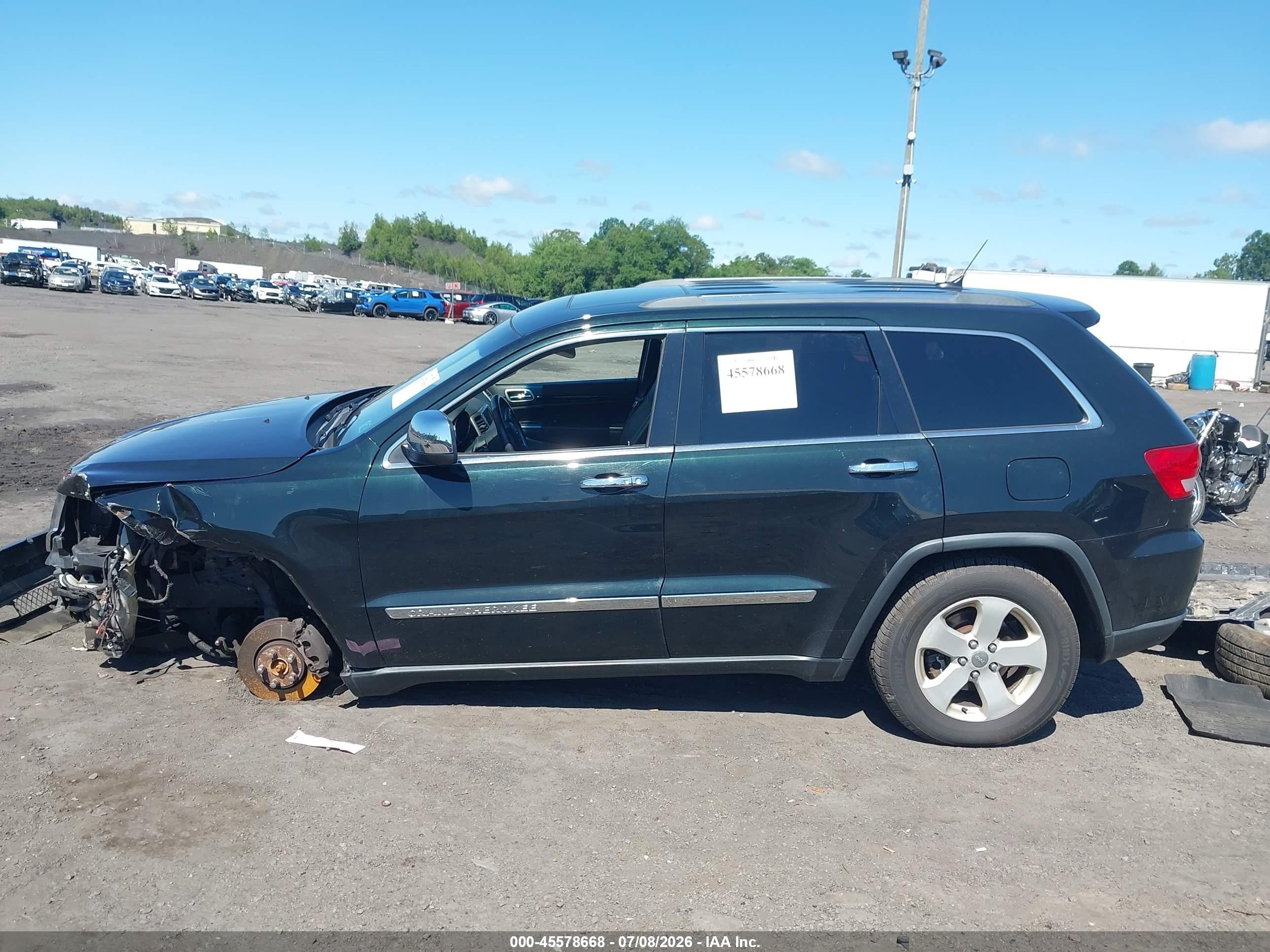 2013 Jeep Grand Cherokee Laredo Black vin: 1C4RJFAG0DC592393
