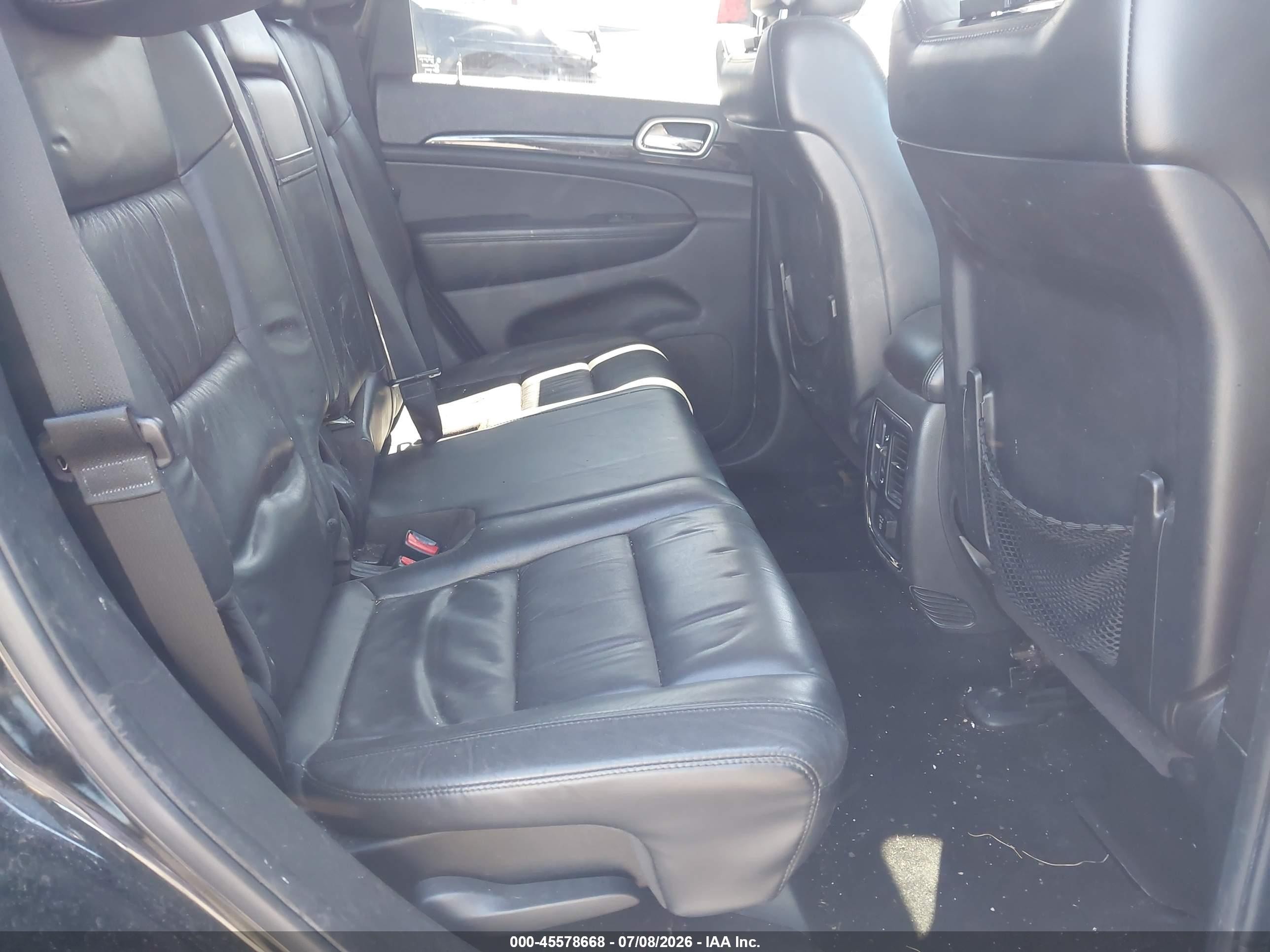 2013 Jeep Grand Cherokee Laredo Black vin: 1C4RJFAG0DC592393