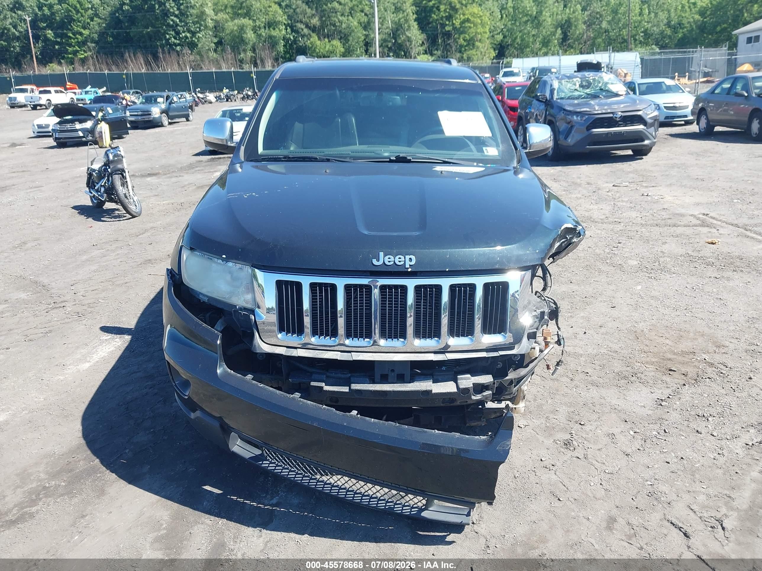 2013 Jeep Grand Cherokee Laredo Black vin: 1C4RJFAG0DC592393