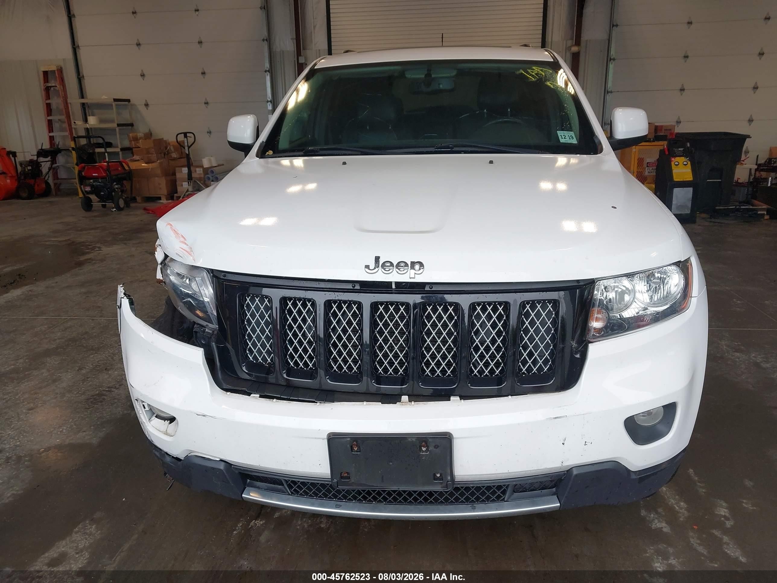 2013 Jeep Grand Cherokee Laredo Altitude White vin: 1C4RJFAG0DC599800