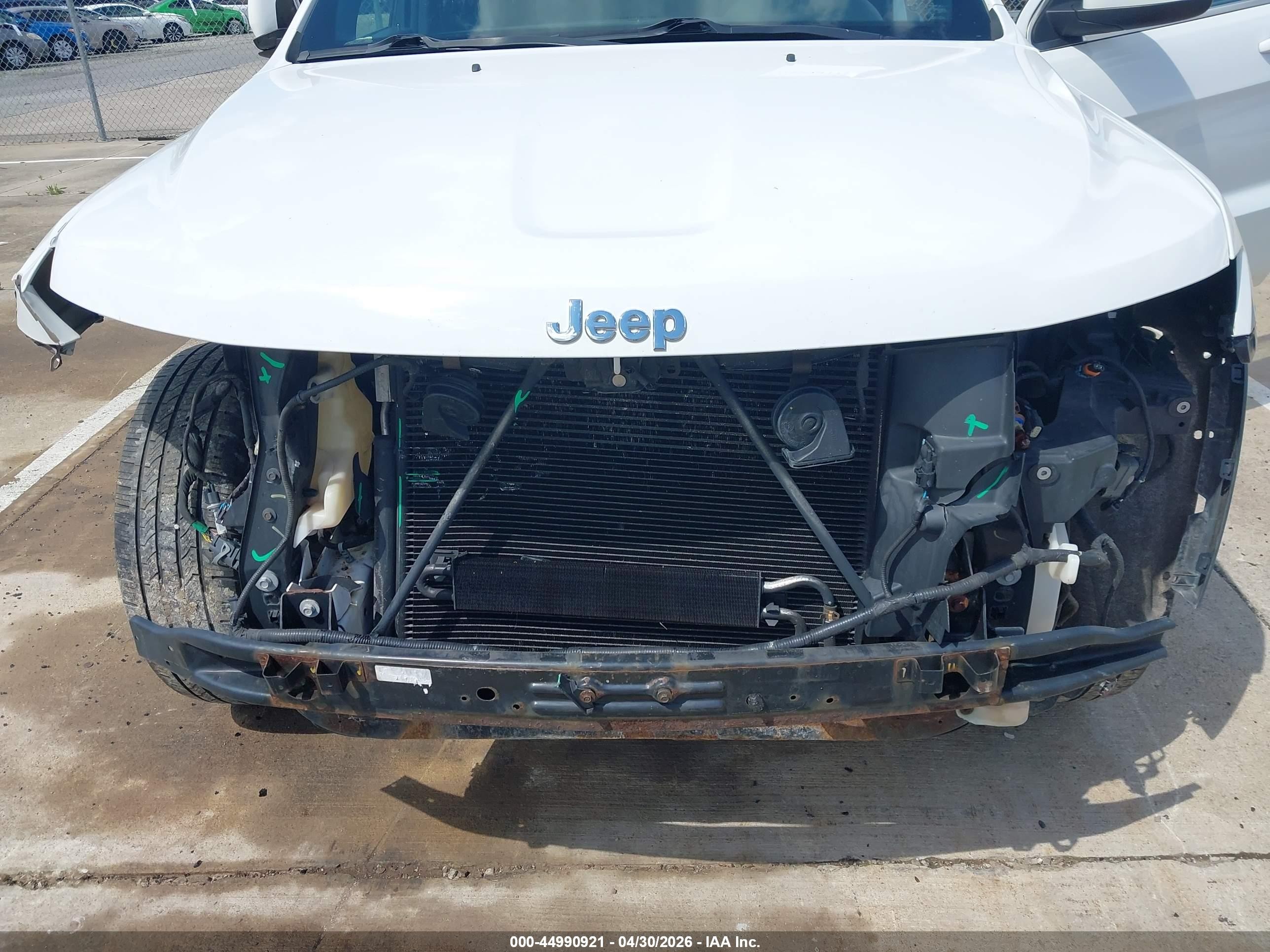 2014 Jeep Grand Cherokee Laredo White vin: 1C4RJFAG0EC129140