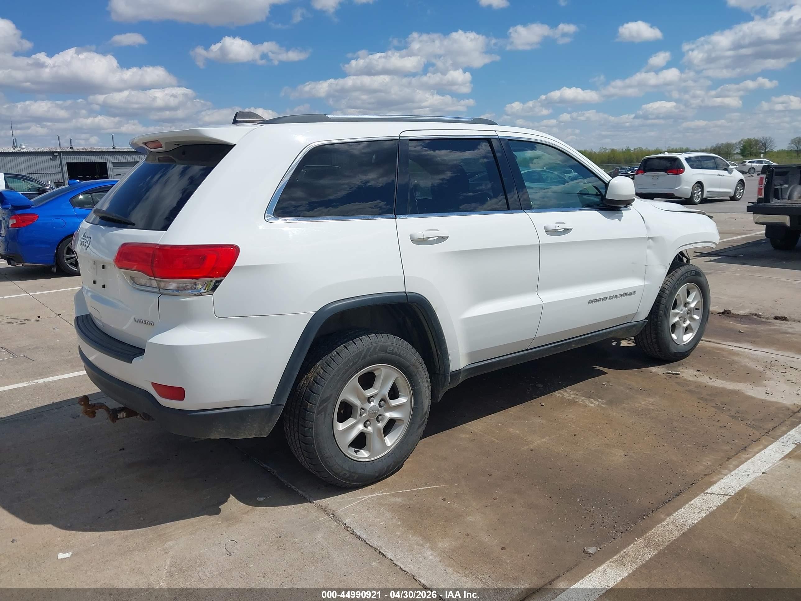 2014 Jeep Grand Cherokee Laredo White vin: 1C4RJFAG0EC129140