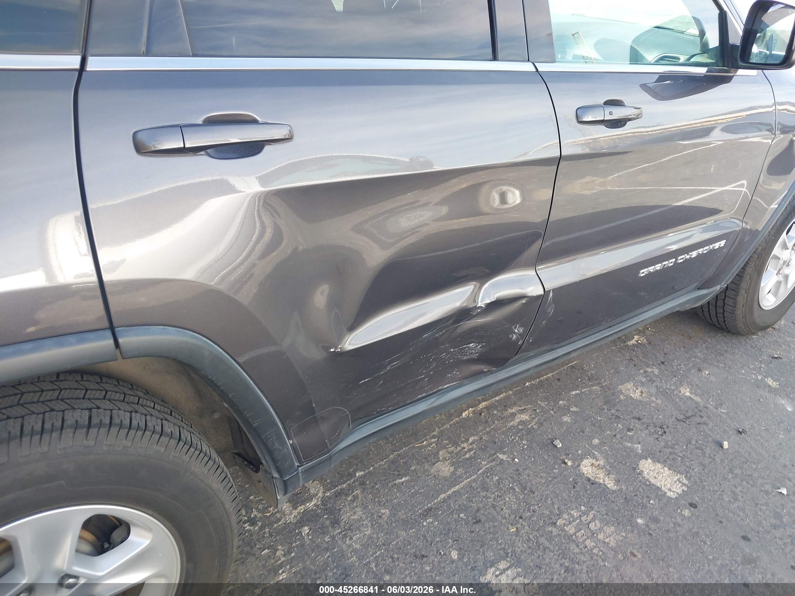 2014 Jeep Grand Cherokee Laredo Серый vin: 1C4RJFAG0EC193887