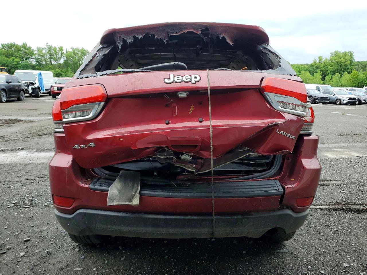 2014 Jeep Grand Cherokee Laredo Red vin: 1C4RJFAG0EC299823