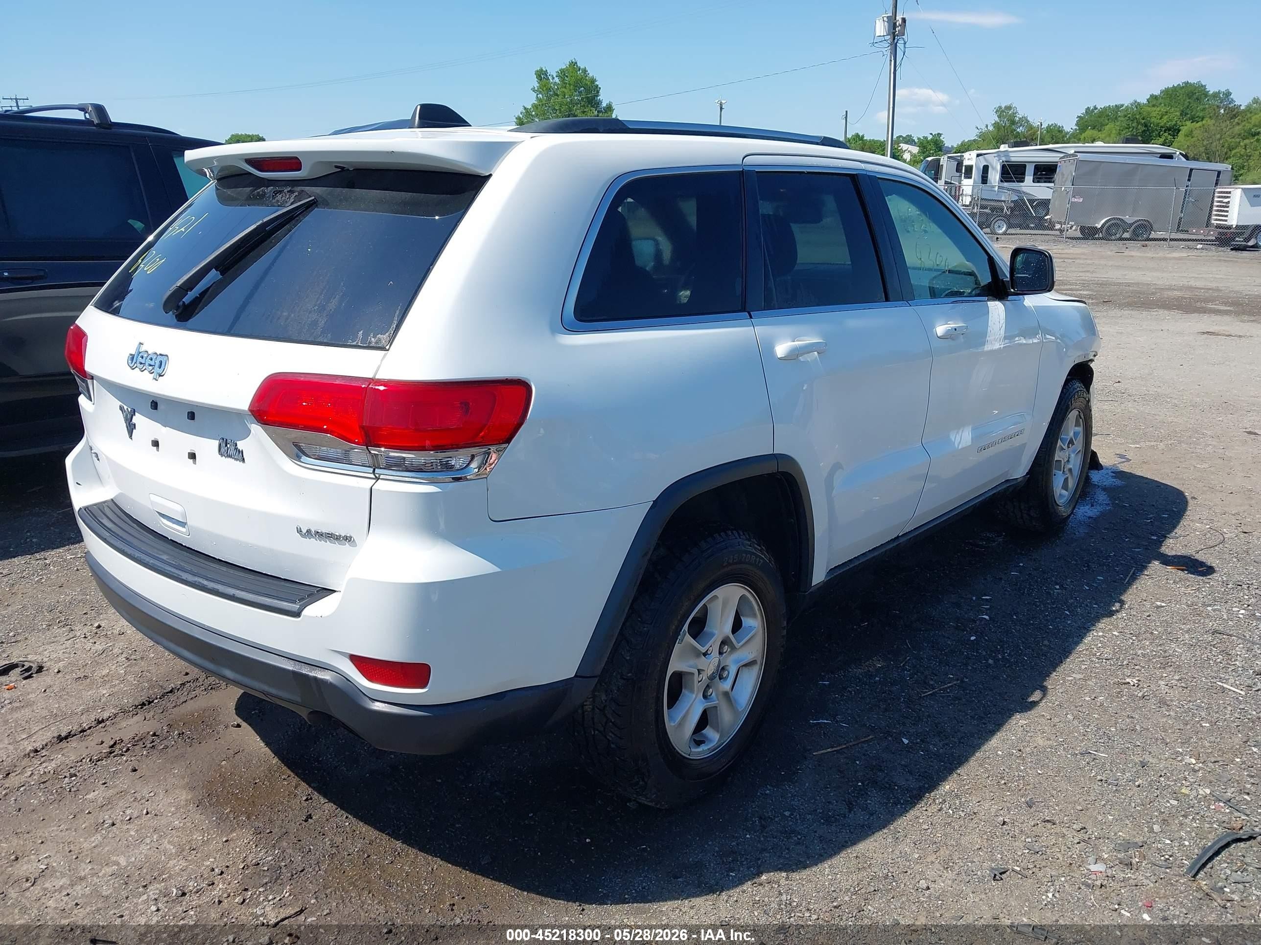 2014 Jeep Grand Cherokee Laredo White vin: 1C4RJFAG0EC392907