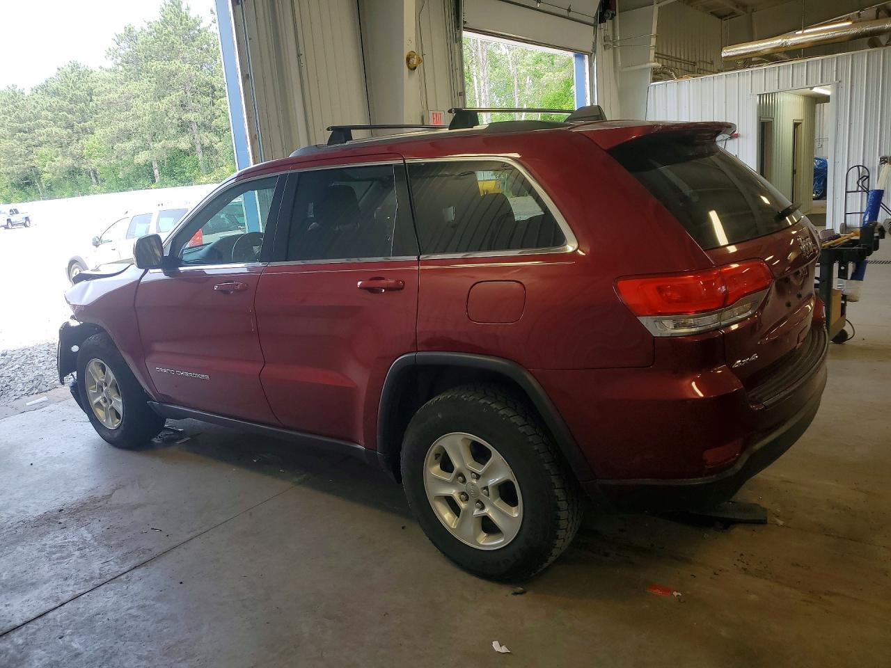 2014 Jeep Grand Cherokee Laredo Red vin: 1C4RJFAG0EC473969