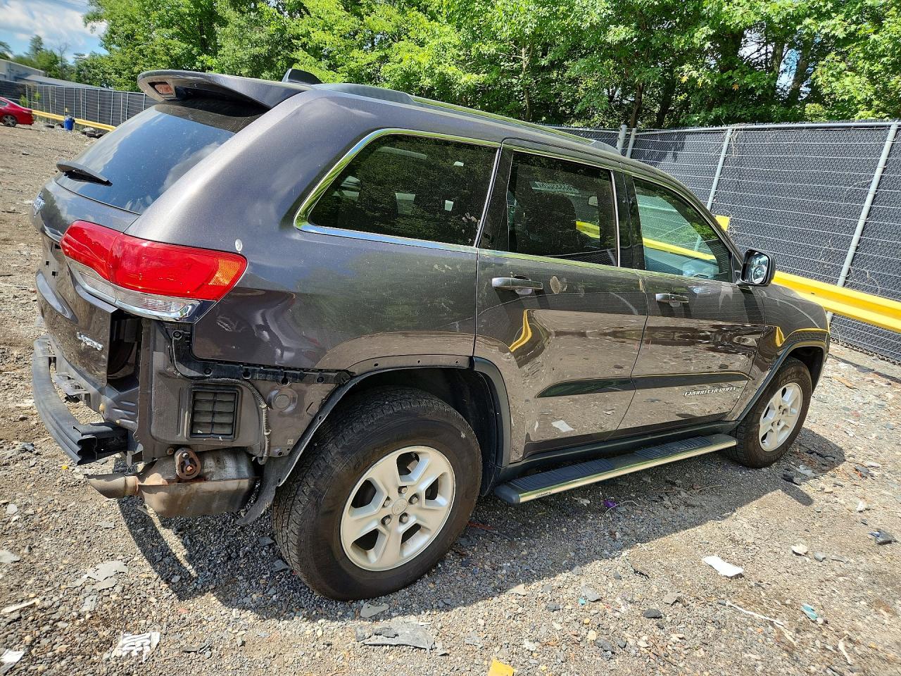 2015 Jeep Grand Cherokee Laredo Gray vin: 1C4RJFAG0FC130287