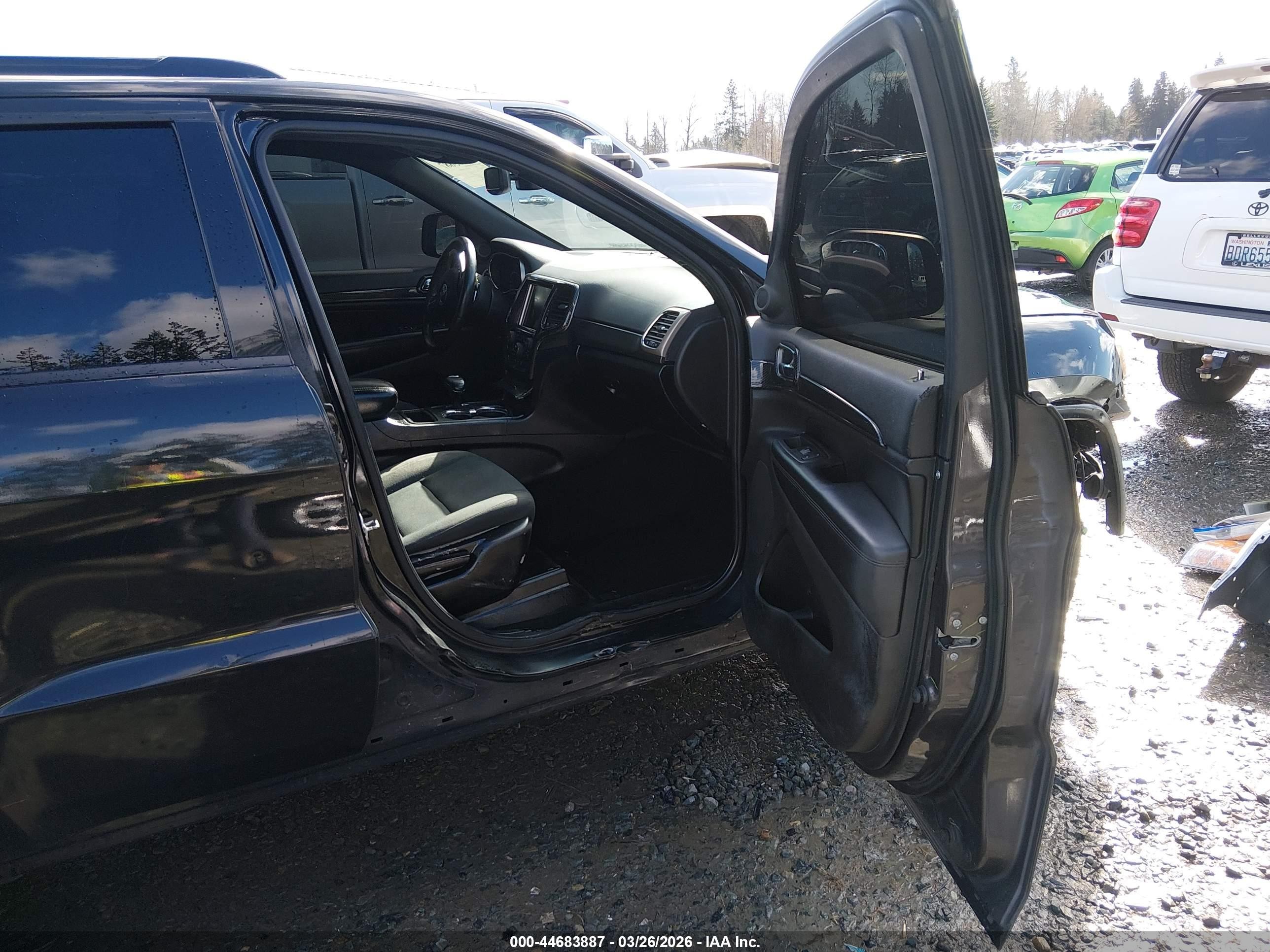2015 Jeep Grand Cherokee Laredo Black vin: 1C4RJFAG0FC158333
