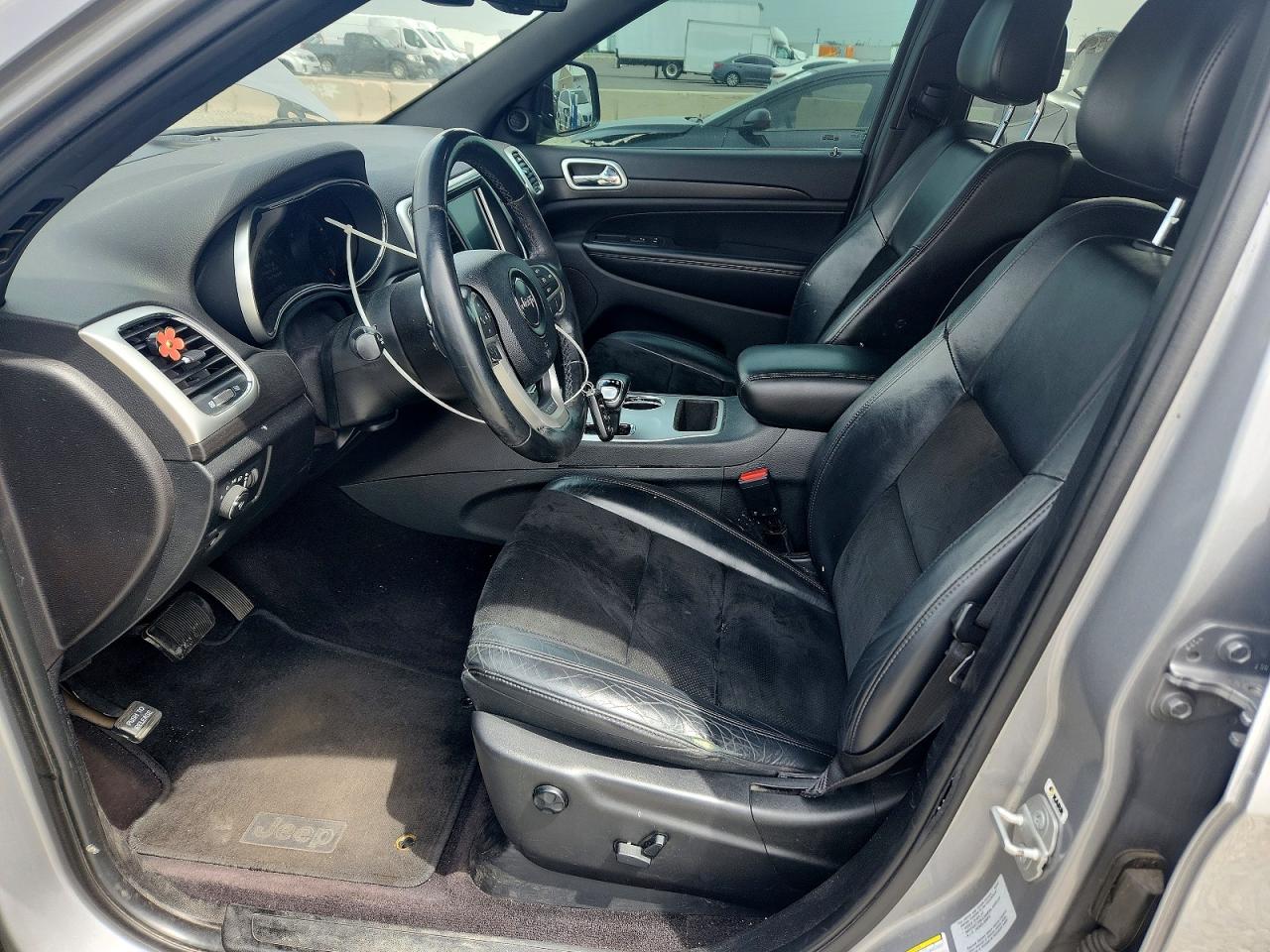 2015 Jeep Grand Cherokee Laredo Silver vin: 1C4RJFAG0FC171602