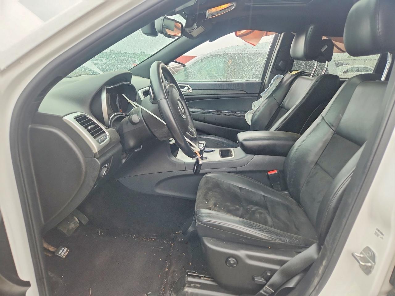 2015 Jeep Grand Cherokee Laredo Белый vin: 1C4RJFAG0FC181787