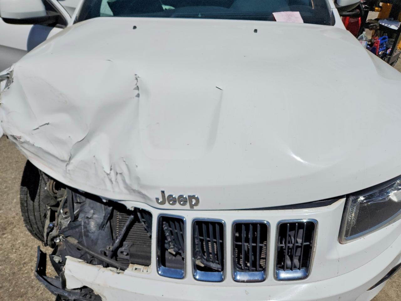 2015 Jeep Grand Cherokee Laredo White vin: 1C4RJFAG0FC183569