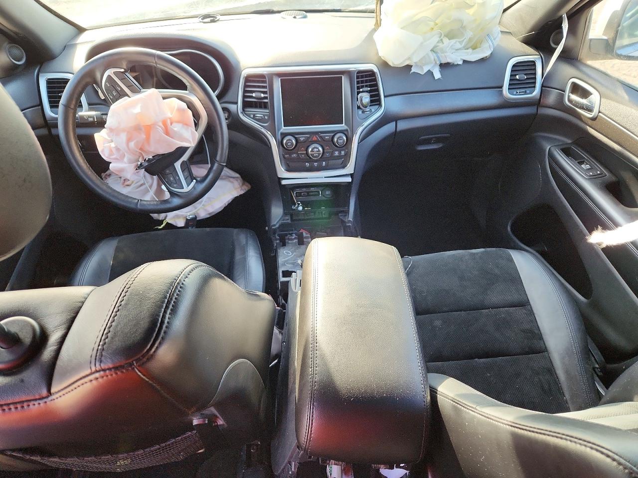 2015 Jeep Grand Cherokee Laredo White vin: 1C4RJFAG0FC186942