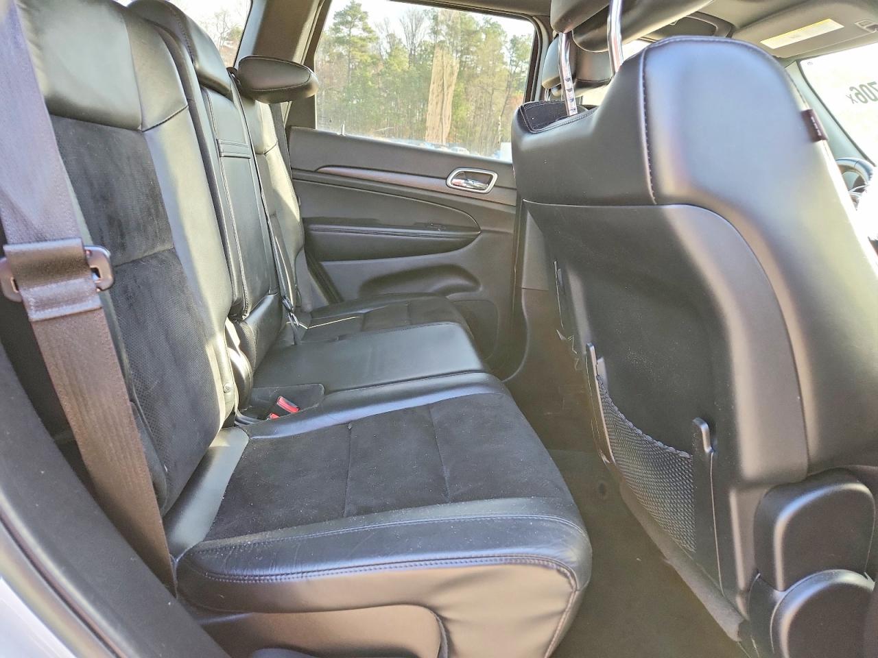 2015 Jeep Grand Cherokee Laredo White vin: 1C4RJFAG0FC186942