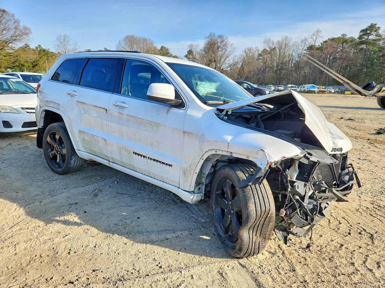 2015 Jeep Grand Cherokee Laredo White vin: 1C4RJFAG0FC186942