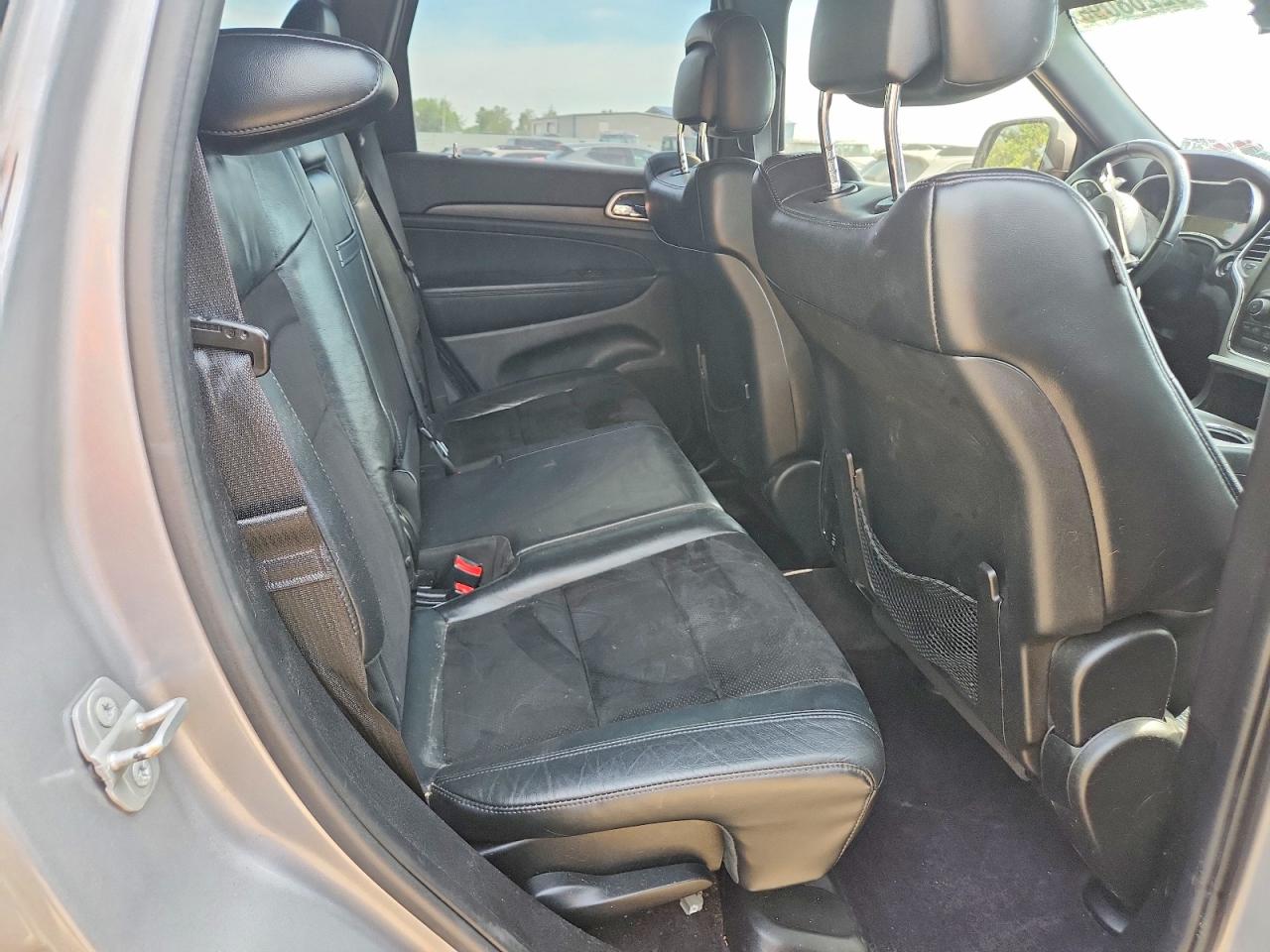 2015 Jeep Grand Cherokee Laredo Silver vin: 1C4RJFAG0FC209510