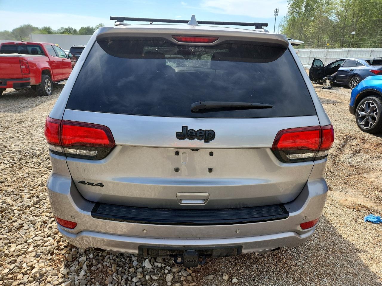 2015 Jeep Grand Cherokee Laredo Silver vin: 1C4RJFAG0FC209510