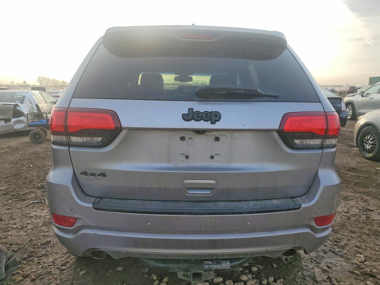 2015 Jeep Grand Cherokee Laredo Silver vin: 1C4RJFAG0FC225285